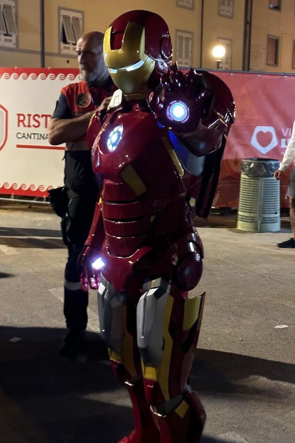 iron man mark 7 indossato