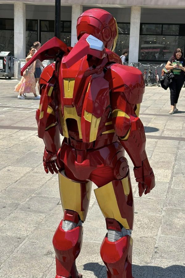 iron man mark 7 indossato